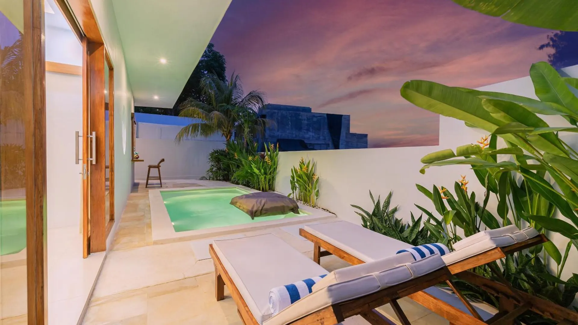 Salthouse Villa Uluwatu Pecatu  Indonesia